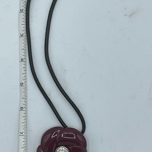 “FLORAL PENDANT NECKLACE” Costume Jewelry. - Picture 6 of 11